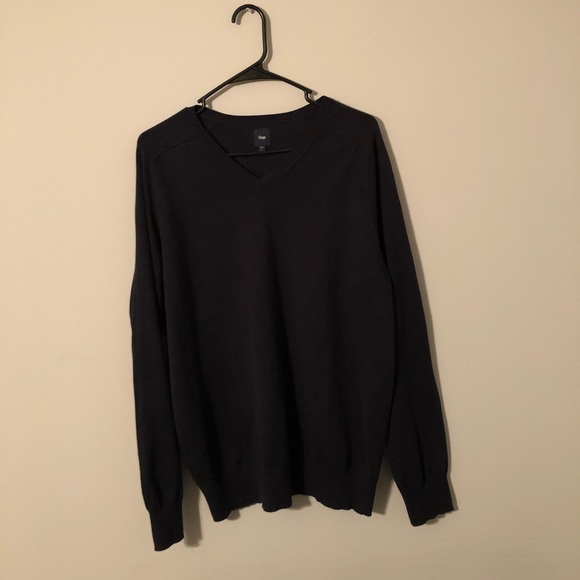 Gap Men’s V-neck Sweater - Picture 2 of 8